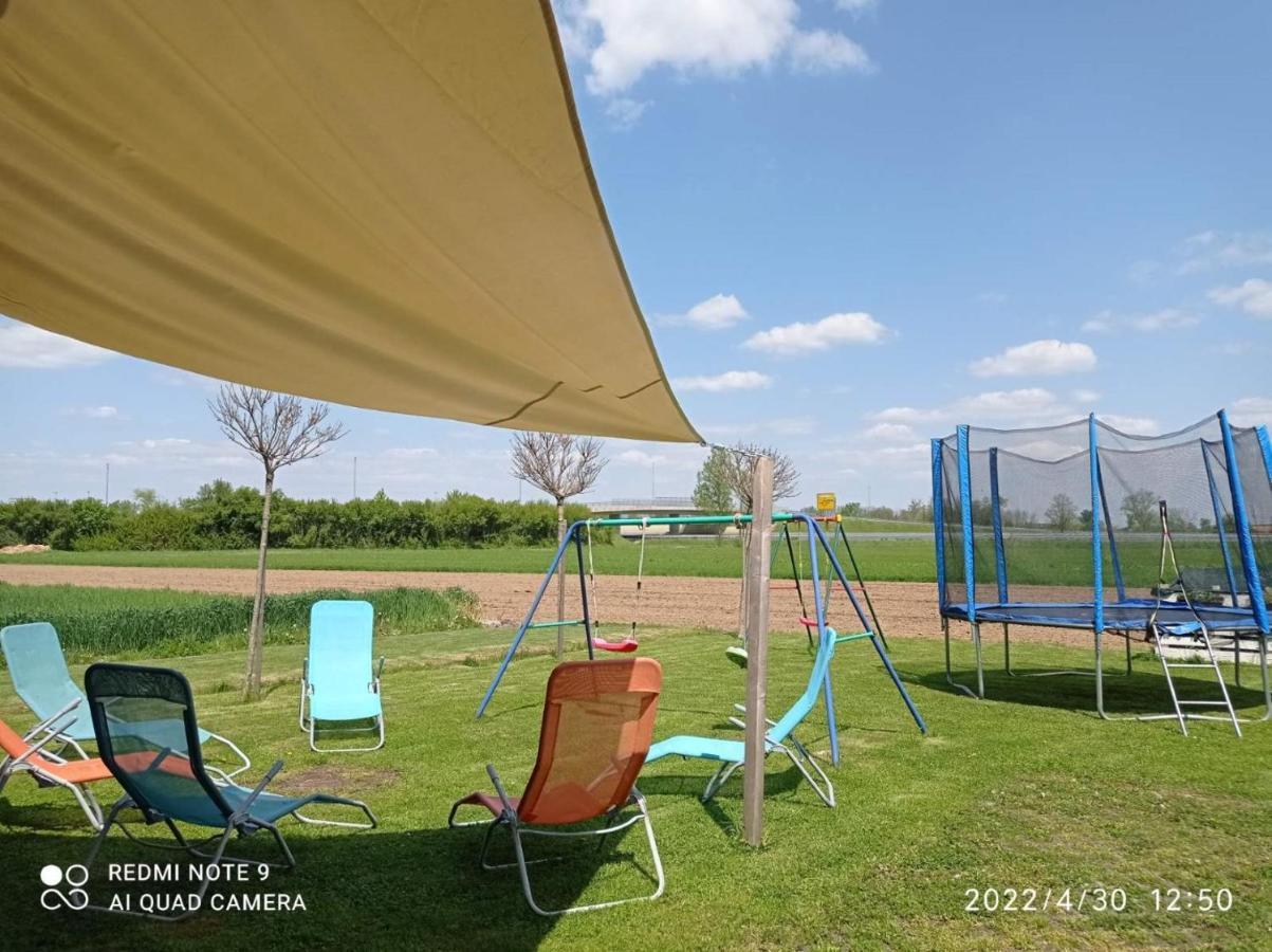 Lux Living Apartments Budic Near Terme Catez Брежице Экстерьер фото