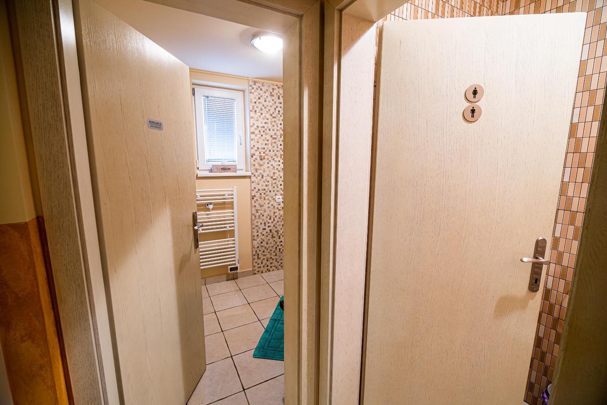 Lux Living Apartments Budic Near Terme Catez Брежице Номер фото