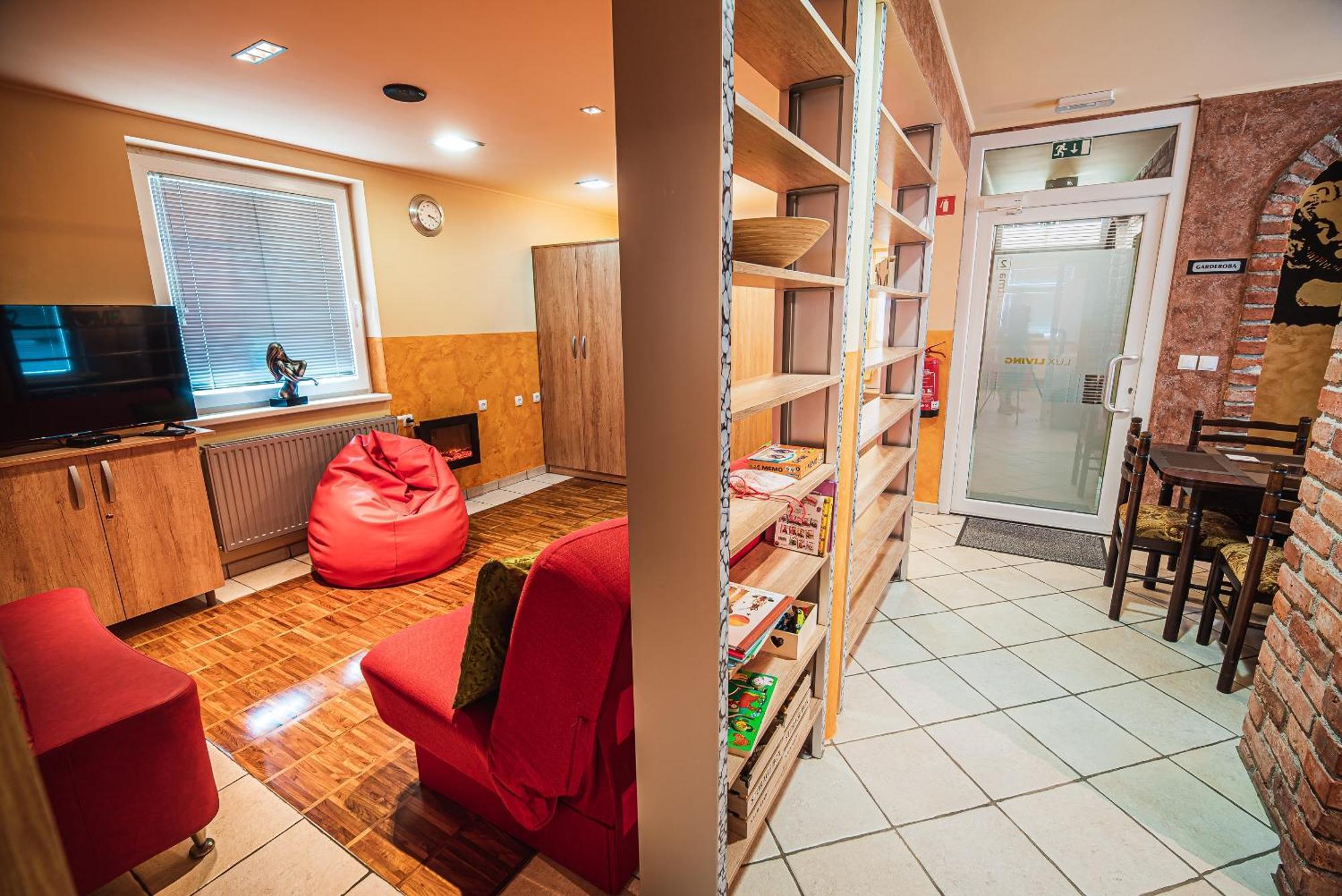 Lux Living Apartments Budic Near Terme Catez Брежице Номер фото