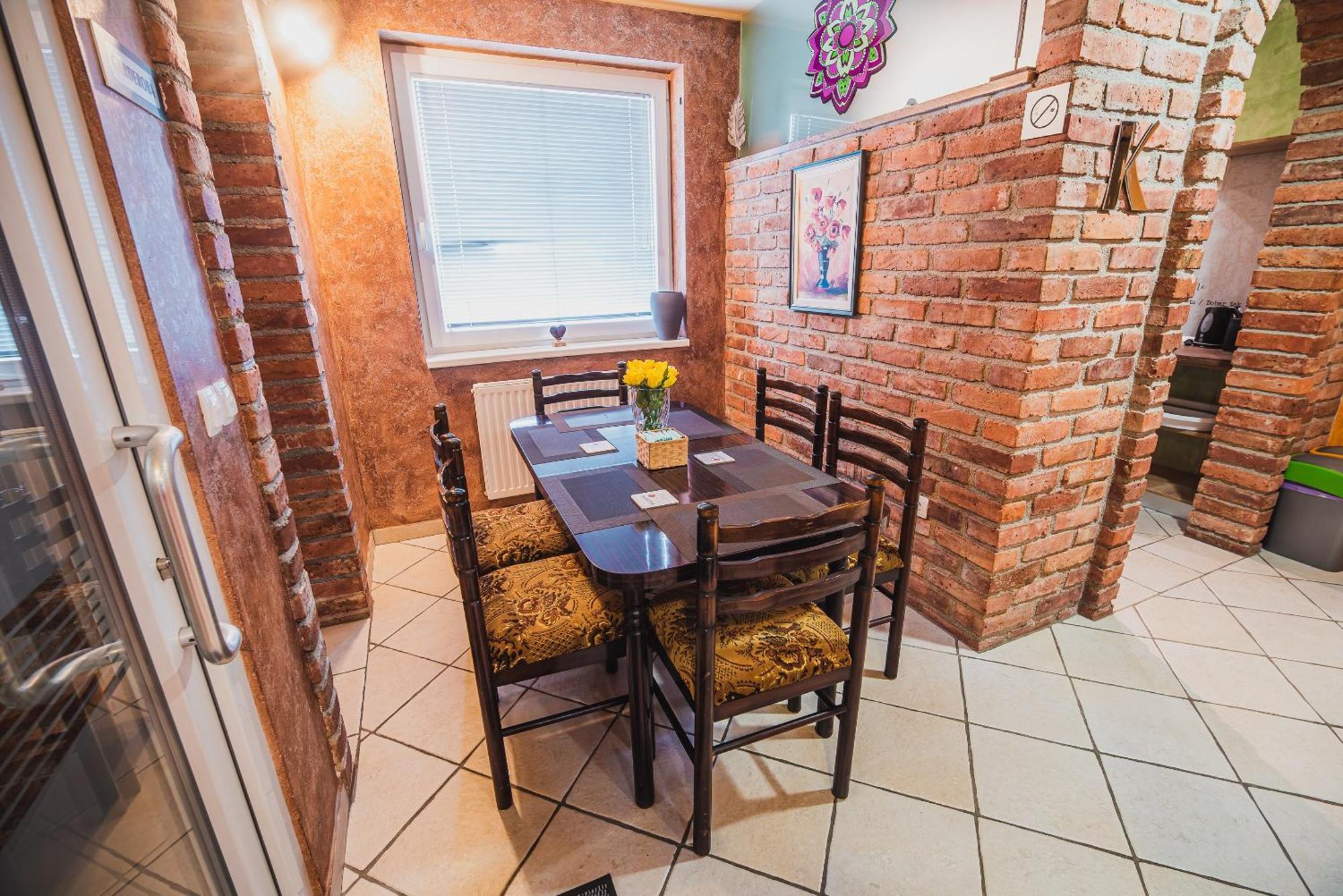 Lux Living Apartments Budic Near Terme Catez Брежице Номер фото