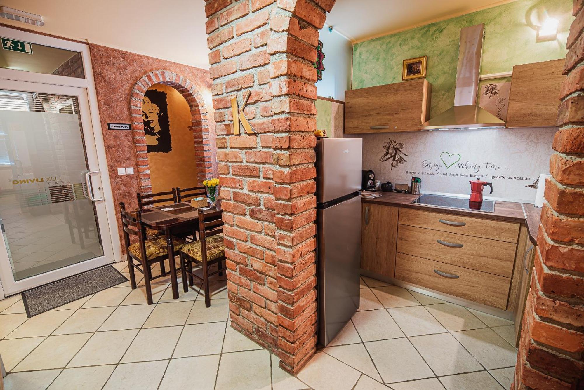 Lux Living Apartments Budic Near Terme Catez Брежице Номер фото